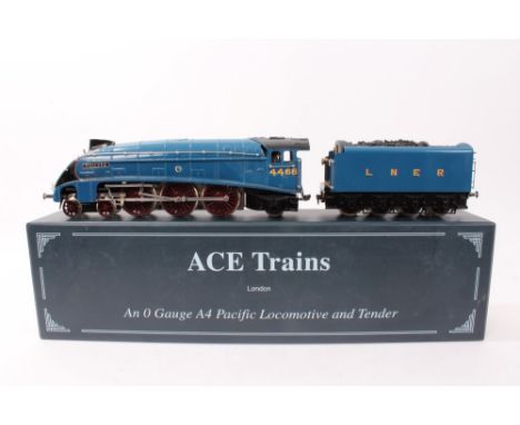 Railway - Ace Trains - 0 gauge A4 Pacific locomotive and tender - Mallard 4468, in original box
