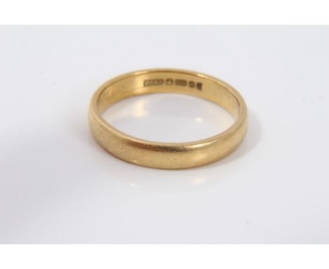 Gold (18ct) wedding ring.  Size J CONDITION REPORT Weight 2.5 grams