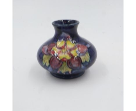 Moorcroft squat vase in the Columbine pattern on cobalt blue ground, H: 7cm. UK P&amp;P Group 1 (£16+VAT for the first lot an