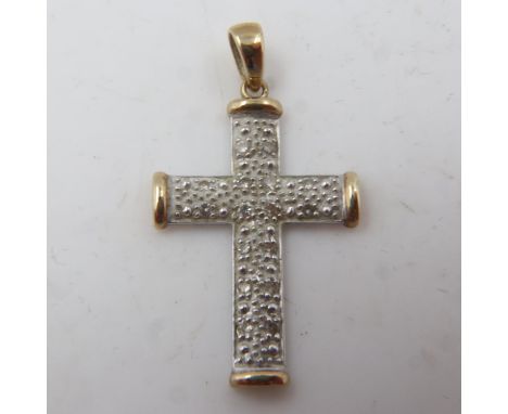 9ct gold and silver cross, 2.0g, H: 18 mm. UK P&amp;P Group 0 (£6+VAT for the first lot and £1+VAT for subsequent lots) 