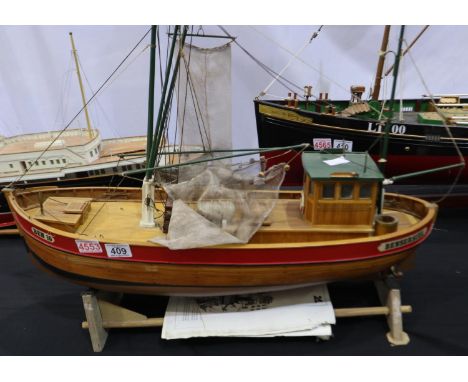 Artesania Latina model of a North Sea prawn and shellfish fishing boat, excellent build and finish, requires radio control, b