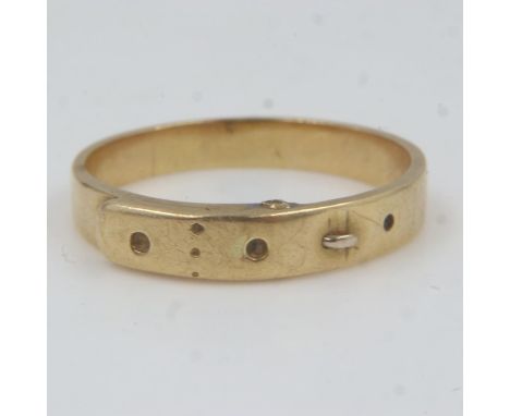 9ct gold band ring, size U/V, 4.8g. UK P&amp;P Group 0 (£6+VAT for the first lot and £1+VAT for subsequent lots) 