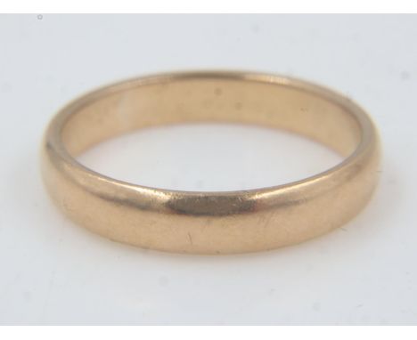 22ct gold band ring, slim profile, size K, 3.3g. UK P&amp;P Group 0 (£6+VAT for the first lot and £1+VAT for subsequent lots)