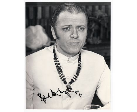 (Entertainment/Movie & Music) Richard Attenborough (1923 - 2014)Large photographic portrait with autograph signature “Richard