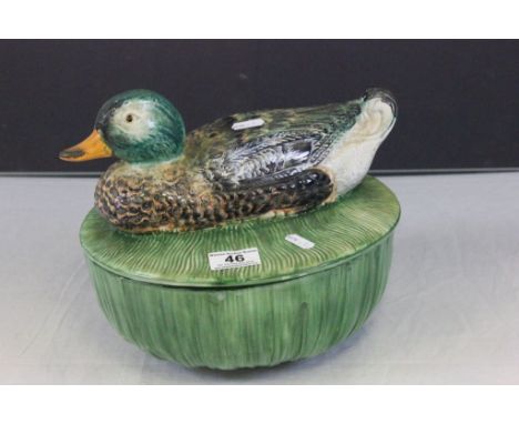 Italian lidded ceramic egg container with duck to lid and numbered 2095/25