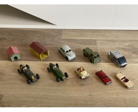 Quantity of assorted vintage vehicles
344
Playworn condition, no returns or refunds available on these items. 
