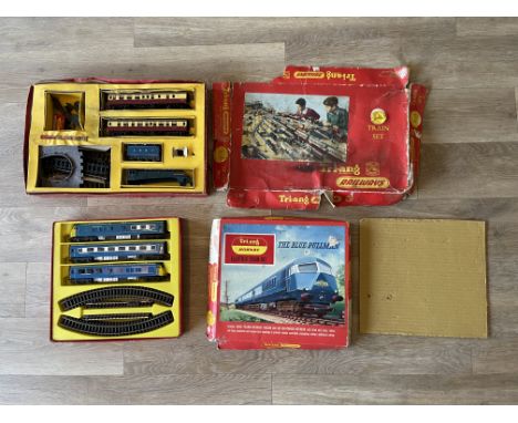 Two boxed vintage model vehicle sets
395
Playworn condition, no returns or refunds available on these items. 