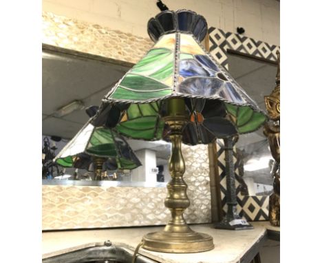 LARGE TIFFANY STYLE LAMP