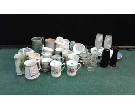 Mixed lot of ceramics to include teapot,mugs, cups and saucers, glass vases etc. (qty)