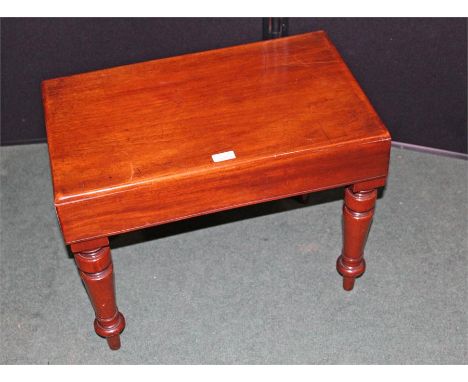 Victorian stool, removable top with integral ceramic bowl