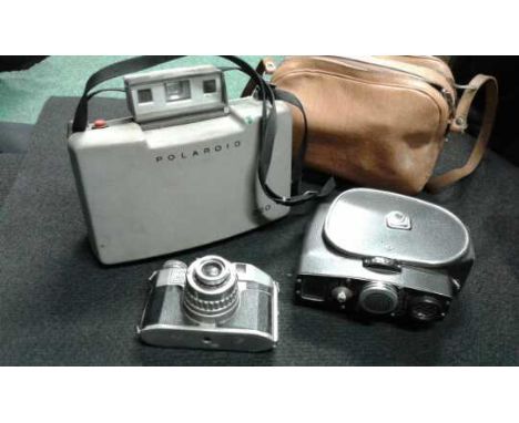 1950's Bencini Comet S 127mm film camera together with a polaroid and Quarz cine camera (3)