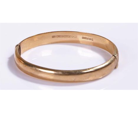 9 carat gold bangle, with swag foliate design, 10 grams
