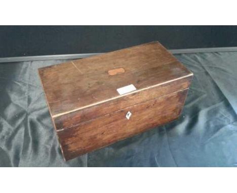 Victorian mahogany tea caddy, the rectangular hinged top enclosing caddy compartments 