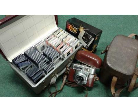 Voigtlander vitomatc II rangefinder camera together with a Eumig C5 cine camera with case and Kodak disc 4000 (qty)