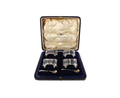 SET OF FOUR SILVER OVAL SALT DISHES, maker Haseler Brothers, Chester 1903, each of footed oval form, with pierced geometric d