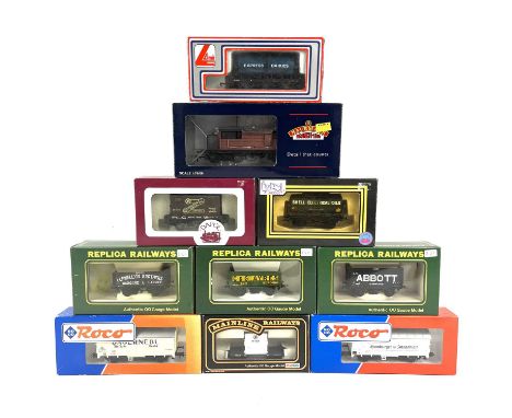 Other manufactures 00 gauge wagons (x10) Comprising ten various boxed wagons including Replica, Bachmann, Mainline, Roco etc.