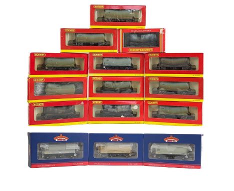 Hornby / Bachmann boxed "OO" Tiger and PCA un-branded tank wagons (x15)  Comprising:Hornby Tiger Wagons (x12) in un-weathered
