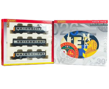 Hornby / Lima "OO" class 101 sets and part class 110 set - total 8 vehicles  Comprising:Hornby mint boxed R 2698 class 101 th