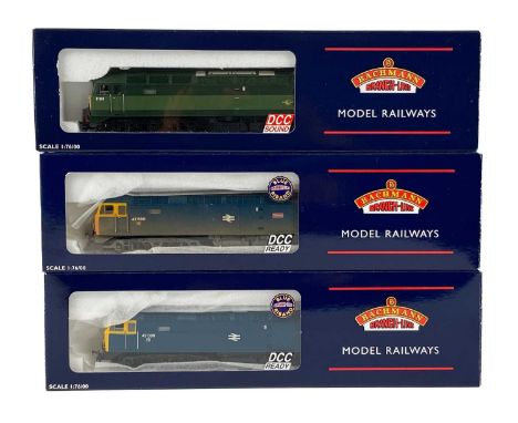 Bachmann boxed Brush type 4 (class 47 - D1500 to D1999 etc series) "OO" diesels (x3)  Comprising:No. 32-801DS in original BR 