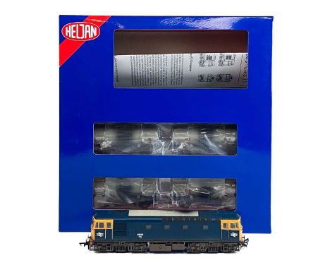Heljan BR BRCW D6500 - D6597 (Class 33) Diesels Comprising set 1095: BR blue No. 33010 with four Esso different tank wagons -