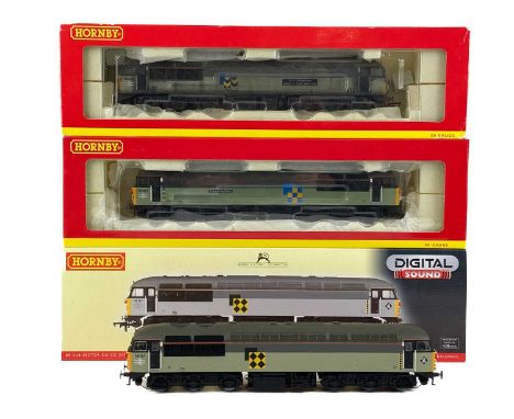 BR Class 56 "Grids" Hornby "OO" boxed models (x3)  Comprising:R 752 BR two tone grey blue and yellow metals logo, well weathe