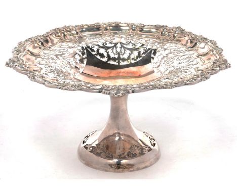 AN EDWARD VII PIERCED SILVER TAZZA, 25 CM DIAM, BY ELKINGTON &amp; CO, BIRMINGHAM 1902, 16OZS 6DWTS  TARNISHED. NO APPARENT D