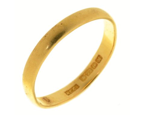 A 22CT GOLD WEDDING RING, BIRMINGHAM 1936, 2.5G, SIZE O  LIGHT WEAR CONSISTENT WITH AGE AND USE