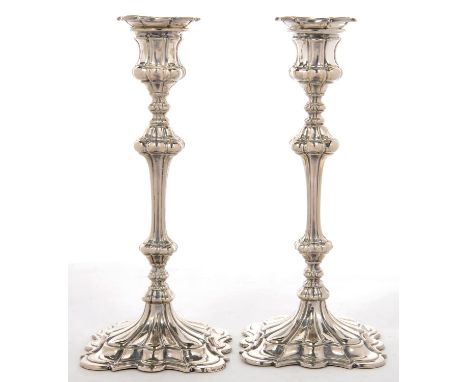 A PAIR OF EPNS CANDLESTICKS, 24 CM H, BY ELKINGTON &amp; CO, MID 19TH C  IN GOOD CONDITION. LIGHT WEAR CONSISTENT WITH AGE AN