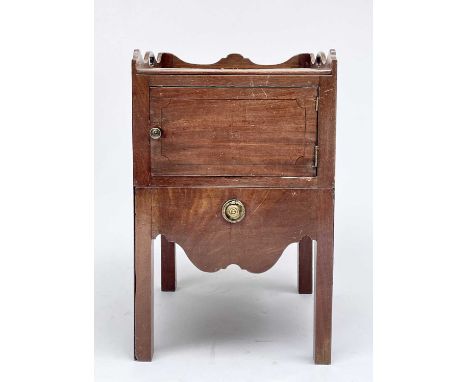An early 19th century mahogany tray top commode, with a single door, height 78cm, width 48cm, depth 46cm.