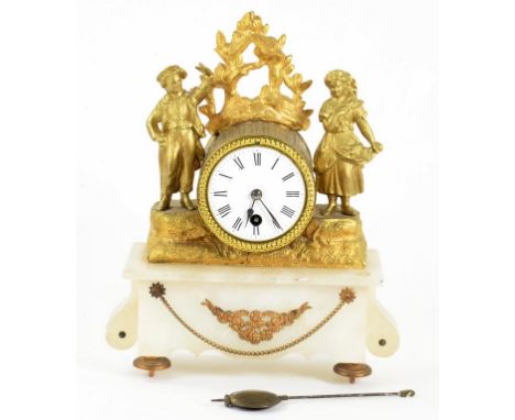 A FRENCH SPELTER GILT AND ALABASTER MANTLE CLOCK THE DRUM CASED TIMEPIECE WITH ENAMEL DIAL 29CM H LATE 19TH CENTURY