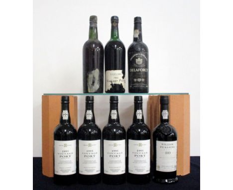 1 bt Dows 1947 Vintage Port us, no label ID from sl damaged embossed capsule 1 bt Taylors 1966 Vintage Port us, sl torn label
