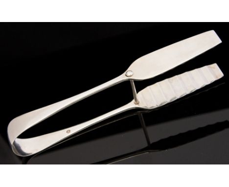 A George V pair of silver asparagus servers, maker William Hutton,  London 1916, approximately 129g

