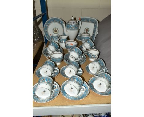 A WEDGWOOD FLORENTINE (W2714) PATTERN TEA AND COFFEE SERVICE, comprising a coffee pot, six coffee cups and six saucers, five 