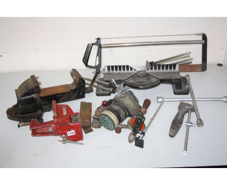A SPEAR AND JACKSON VICE, together with a No.3 hi-duty vice (losses), vintage planer, mitre saw etc (10)