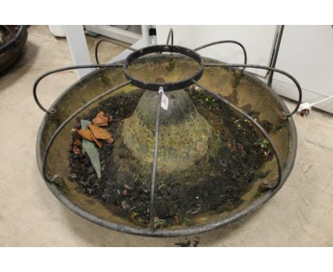 Vintage cast iron circular pig feeding trough, diameter 86 cm