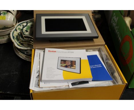 Kodak Easy share P7 20S photo frame