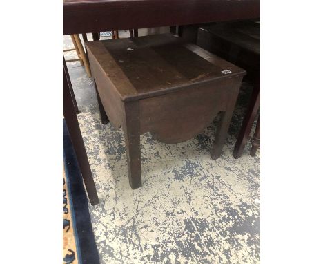A 19th-century commode and a bidet.