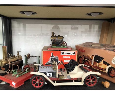 A Mamod steam roadster, a Mamod tein cylinder superheated steam engine to fit Meccano and other Mamod parts etc. 