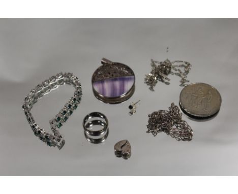 A BAG OF SILVER AND WHITE METAL JEWELLERY ETC