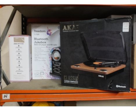 TWO BLUETOOTH SPEAKER JUKEBOXES TOGETHER WITH THREE PORTABLE RECORD PLAYERS AND AN AKAI RECORD PLAYER A/F
