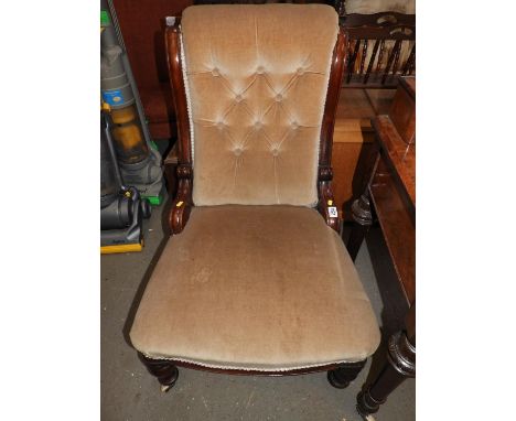 Upholstered Button Back Bedroom Chair 