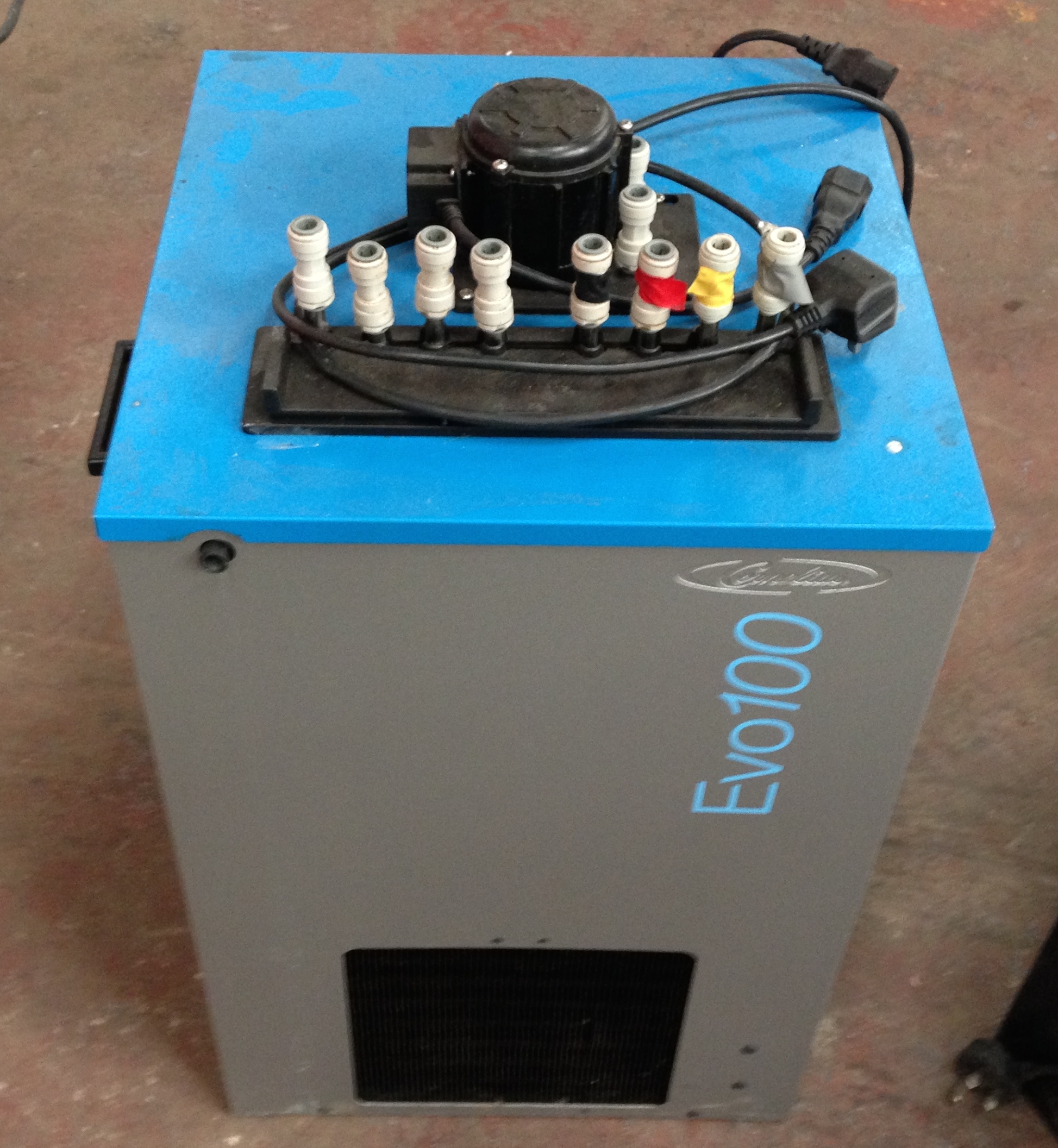 CORNELIUS EVO 100 BEER COOLER (REMOTE PYTHON) NOT VAT APPLICABLE ( 1021 )