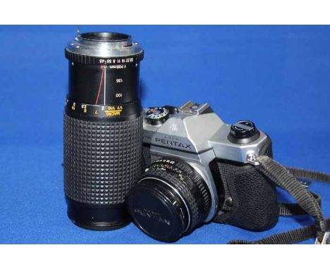LOT OF CORGI AND OTHER MODEL AIRCRAFT MODELS
including boxed sets and loose; along with vintage Pentax camera, flash, lens, e