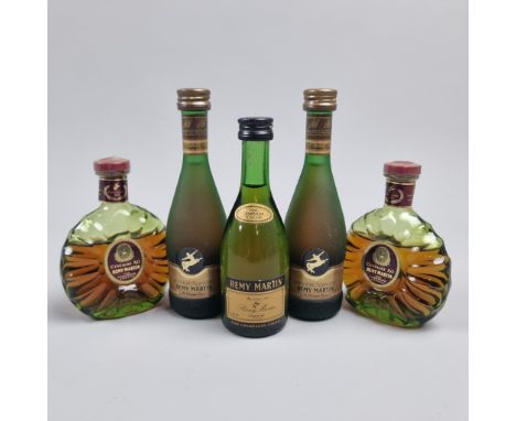 5 Excellent Remy Martin Cognac Miniatures including: 2 x Centaure Napoleon, 2 Centaure XO and 1 VSOP  