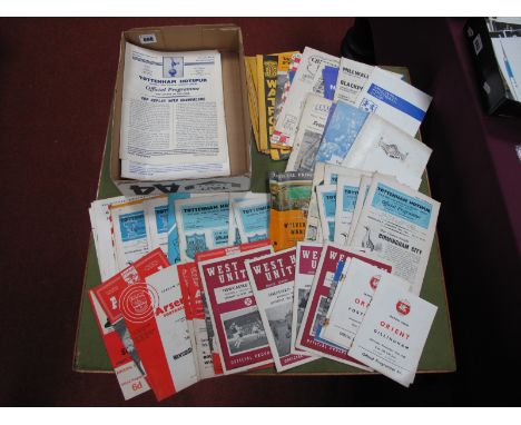 1960's Programmes Tottenham 60-1 v. Blackpool, Sunderland - F.A Cup plus aways at Wolves, Nottingham Forest, 61-2 v. Benfica 