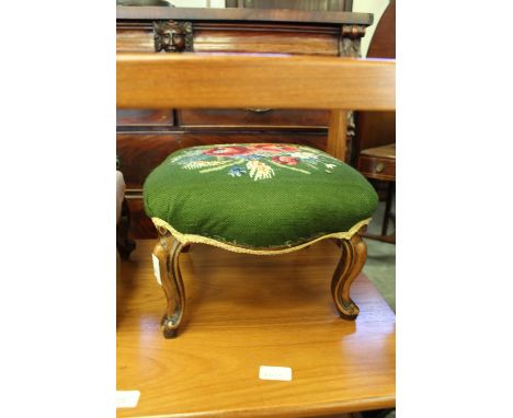 Victorian walnut and tapestry footstool (green)