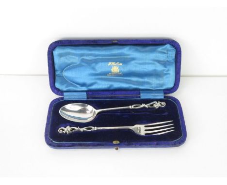 A cased silver Art Nouveau spoon and fork set, by James Dixon &amp; Sons, Sheffield 1908, approximately 55g (1.7 Troy ozs) gr