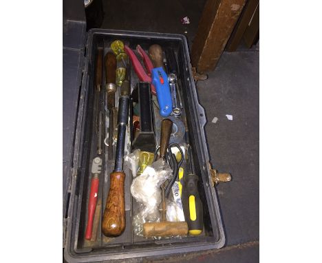 A toolbox with tools 