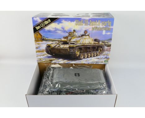 Das Werk - Takom - A Das Werk in co-operation with Takom boxed model kit 1:16 scale StuG III Ausf.G German WW2 assault gun DW