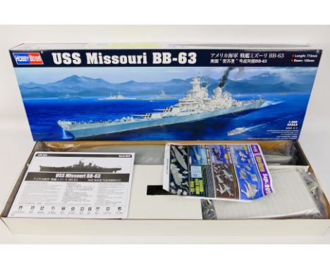 Hobbyboss - A boxed 1:350 scale model kit USS Missouri BB-63 86516. The contents appear to be excellent to mint in sealed bag